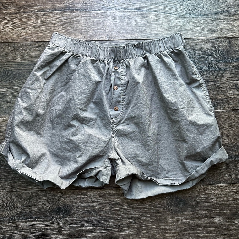 Free People FP Movement medium Gray pull on Shorts lightweight